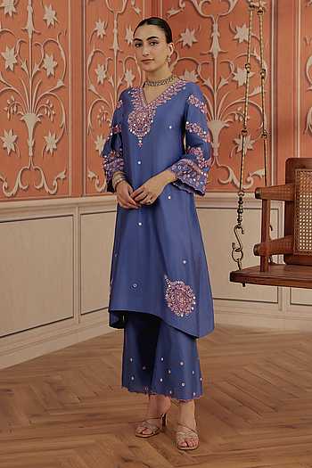 Avin Kurta Set