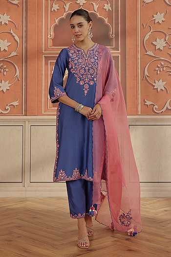 Veya Silk Chanderi Embroidered Kurta Set