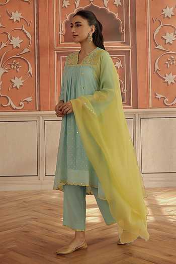 Avena Jacquard Kurta Set