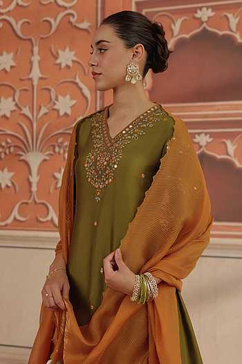 Avin Silk Chanderi Kurta Set