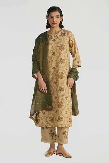 Parijat Floral Print Kurta Set
