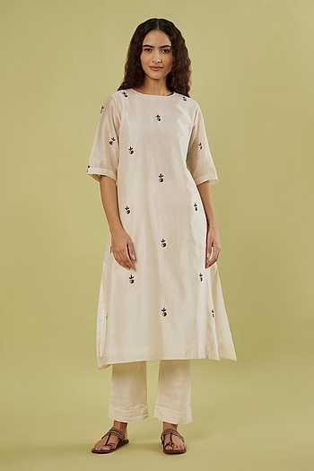 Placement Embroidered Kurta & Pant Set
