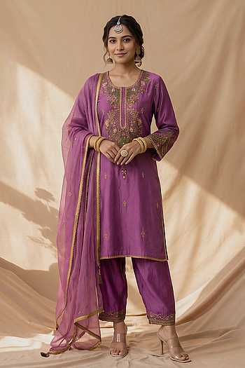 Floral Resham Embroidered Kurta Set