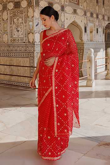 Checkered Pattern Saree With Blouse