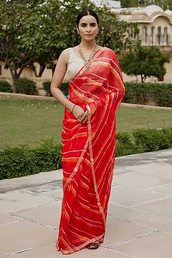 Leheriya Saree With Embroidered Blouse