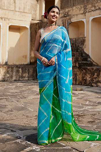 Stripe Pattern Saree With Blouse
