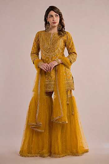 Kashmiri Aari Embroidered Kurta Set