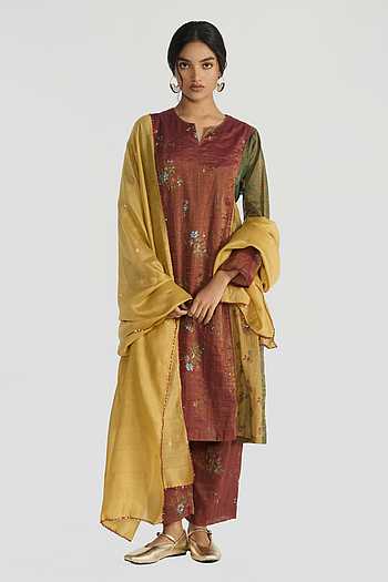 Bakula Floral Pattern Flared Kurta Set