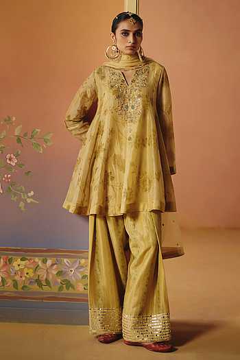 Reet Phulkari Print Kurta Salwar Set