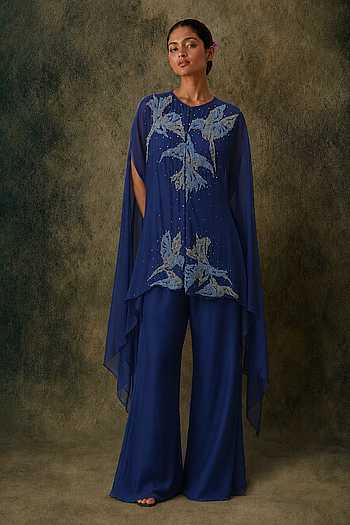Wander Embroidered Cape Set