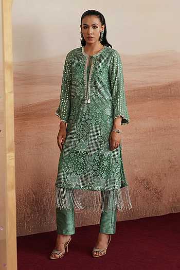 Diya Embellished Kurta & Pant Set