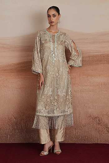 Diya Embellished Kurta & Pant Set