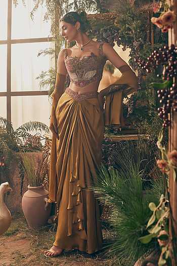 Embroidered Skirt Set