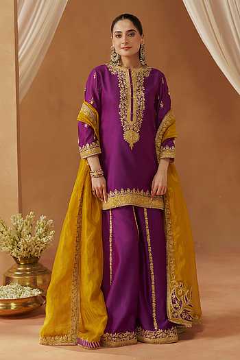 Fadiya Kashmiri Tilla Embroidered Kurta Set