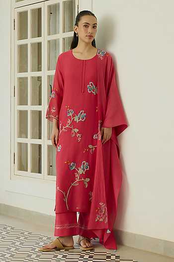 Scarlet Floral Applique Kurta Set