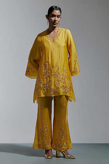 Embroidered Kurta & Pant Set