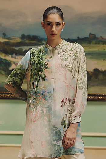 Veinna Wrenhaven Tunic