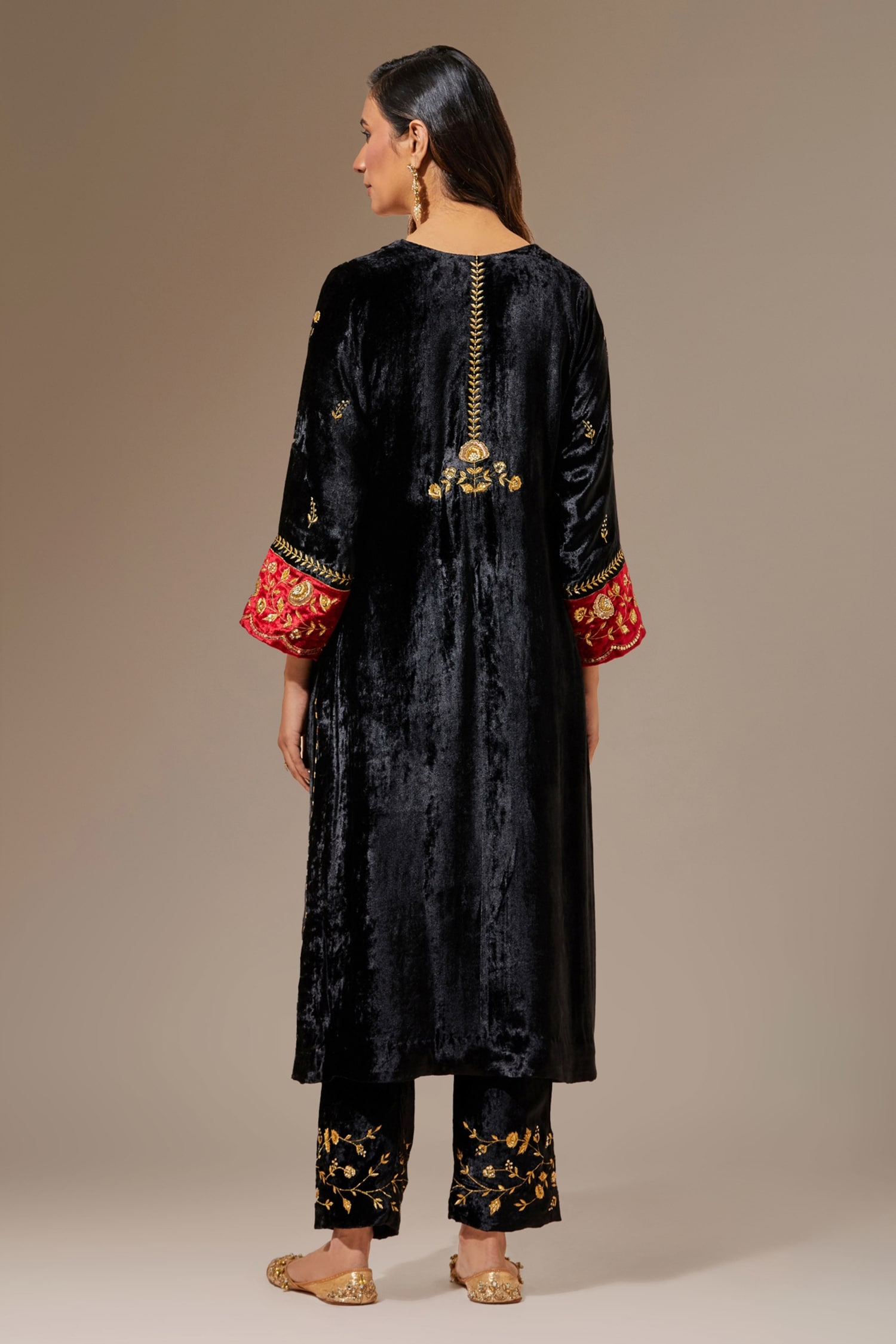 Buy Black Velvet Embroidered Floral Notched Straight Kurta For Women by  Anantaa by Roohi Online at Aza Fashions.