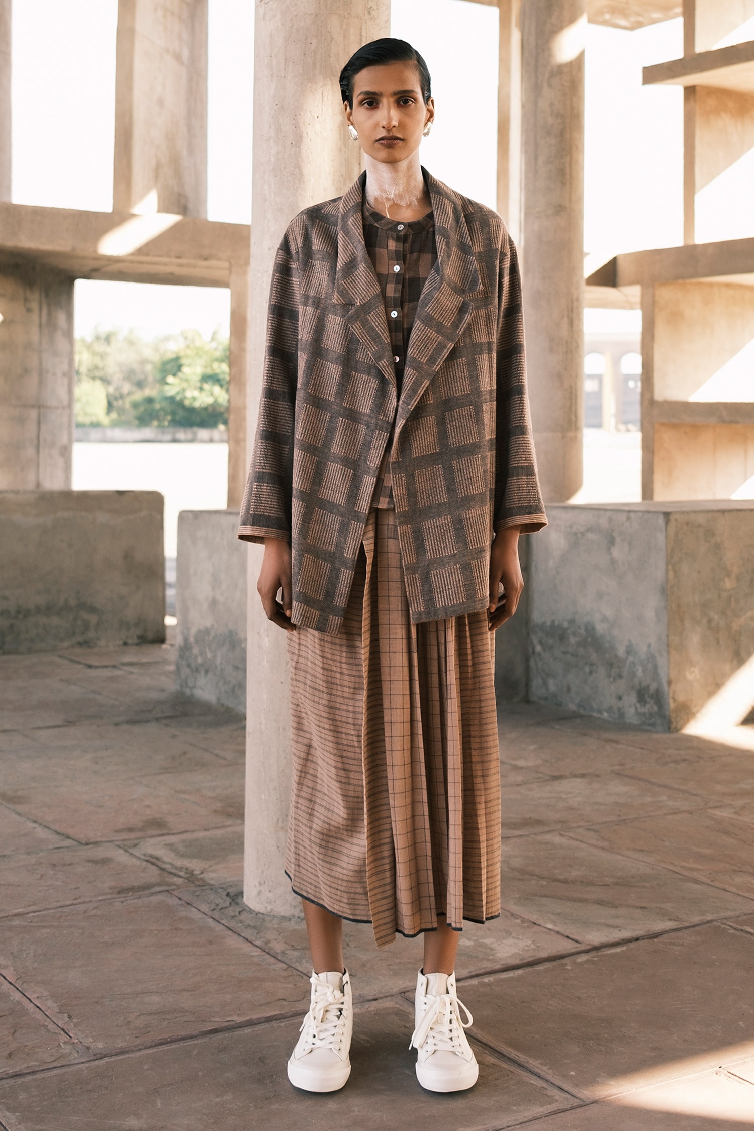 Urvashi Kaur Brown Hand Spun Cotton Carbon Checkered Pattern Jacket
