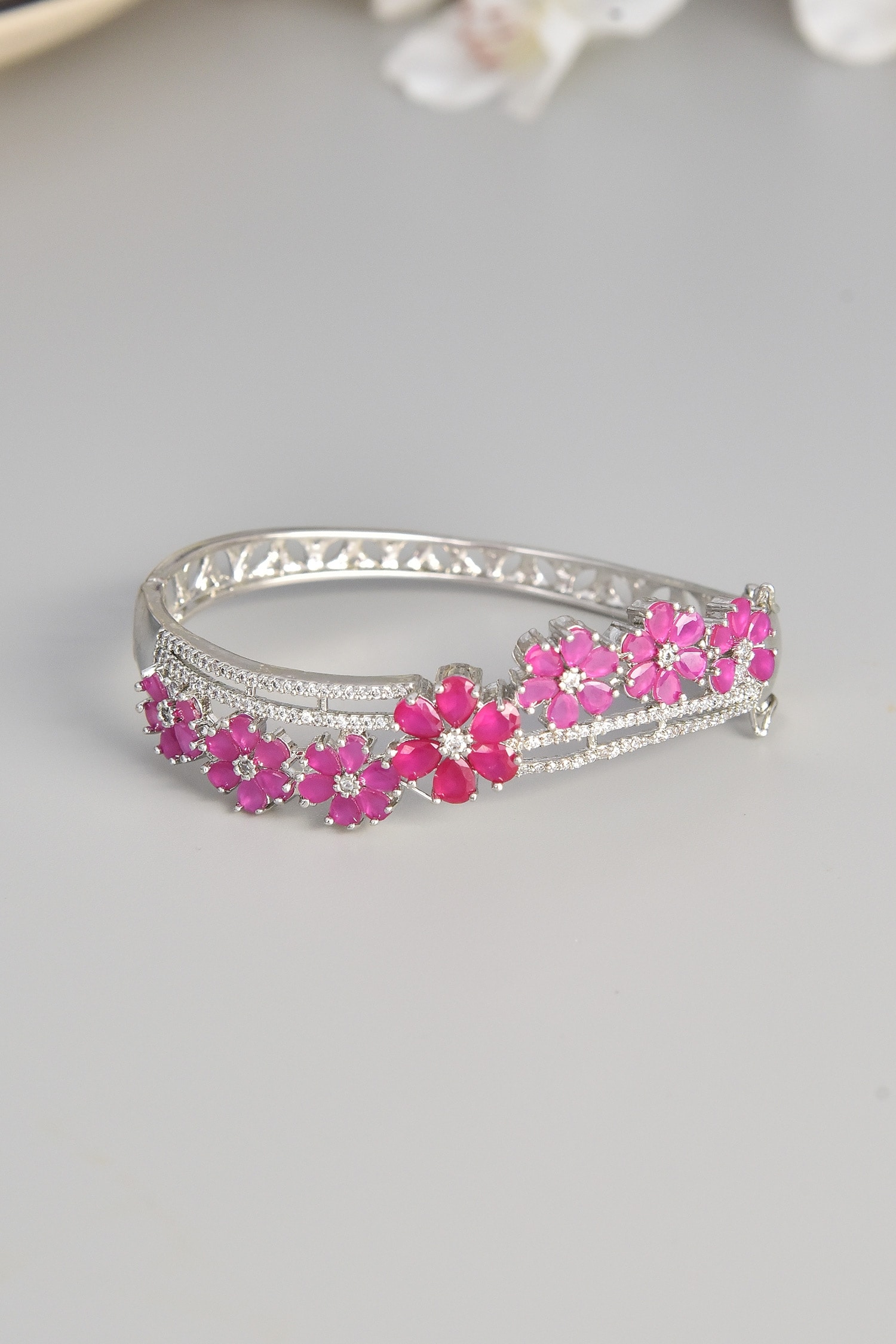 Buy Gwacy Floral Shaped Bracelet Online Aza Fashions