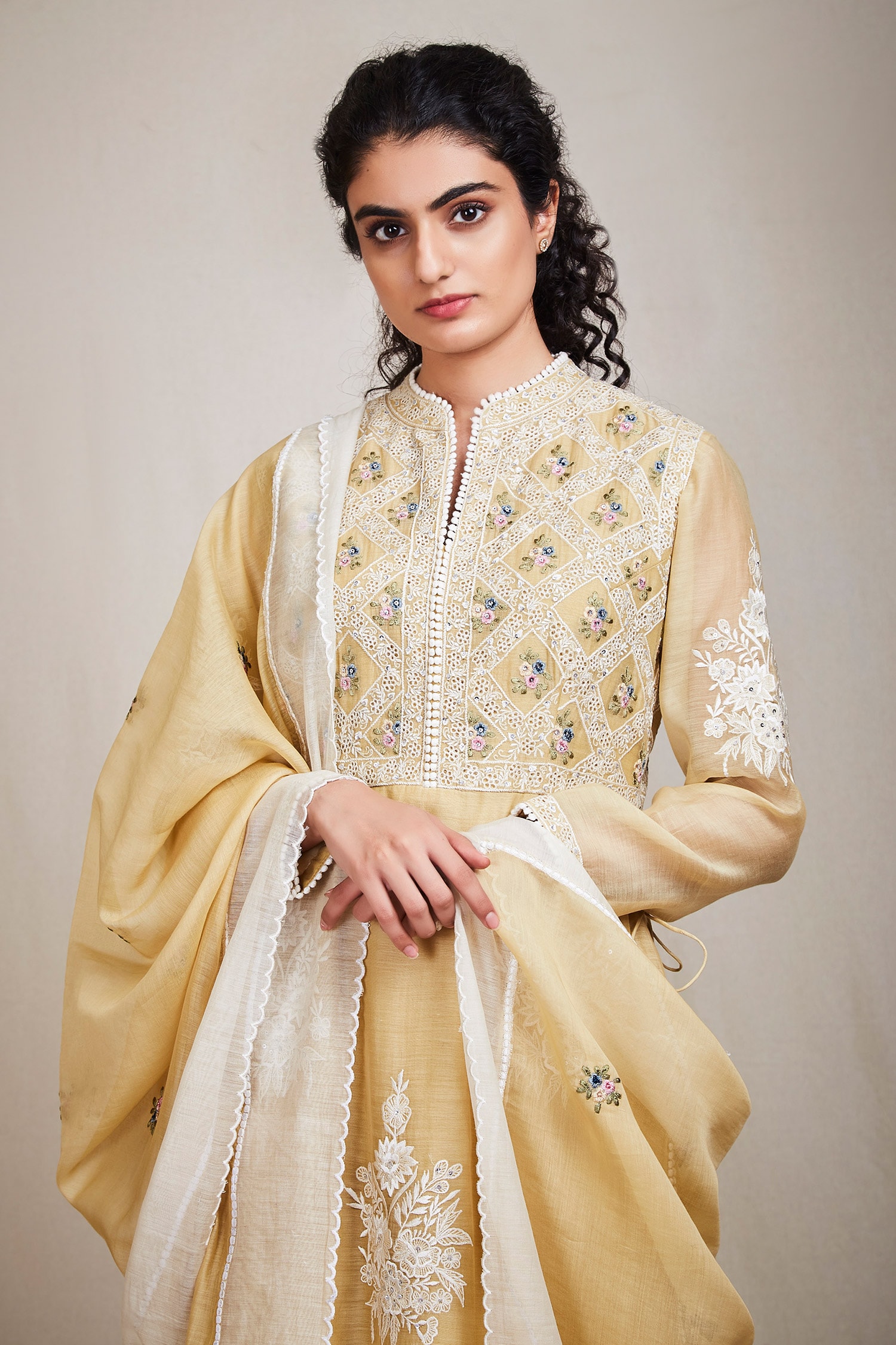 Buy Embroidered Kurta Set by Sue Mue at Aza Fashions