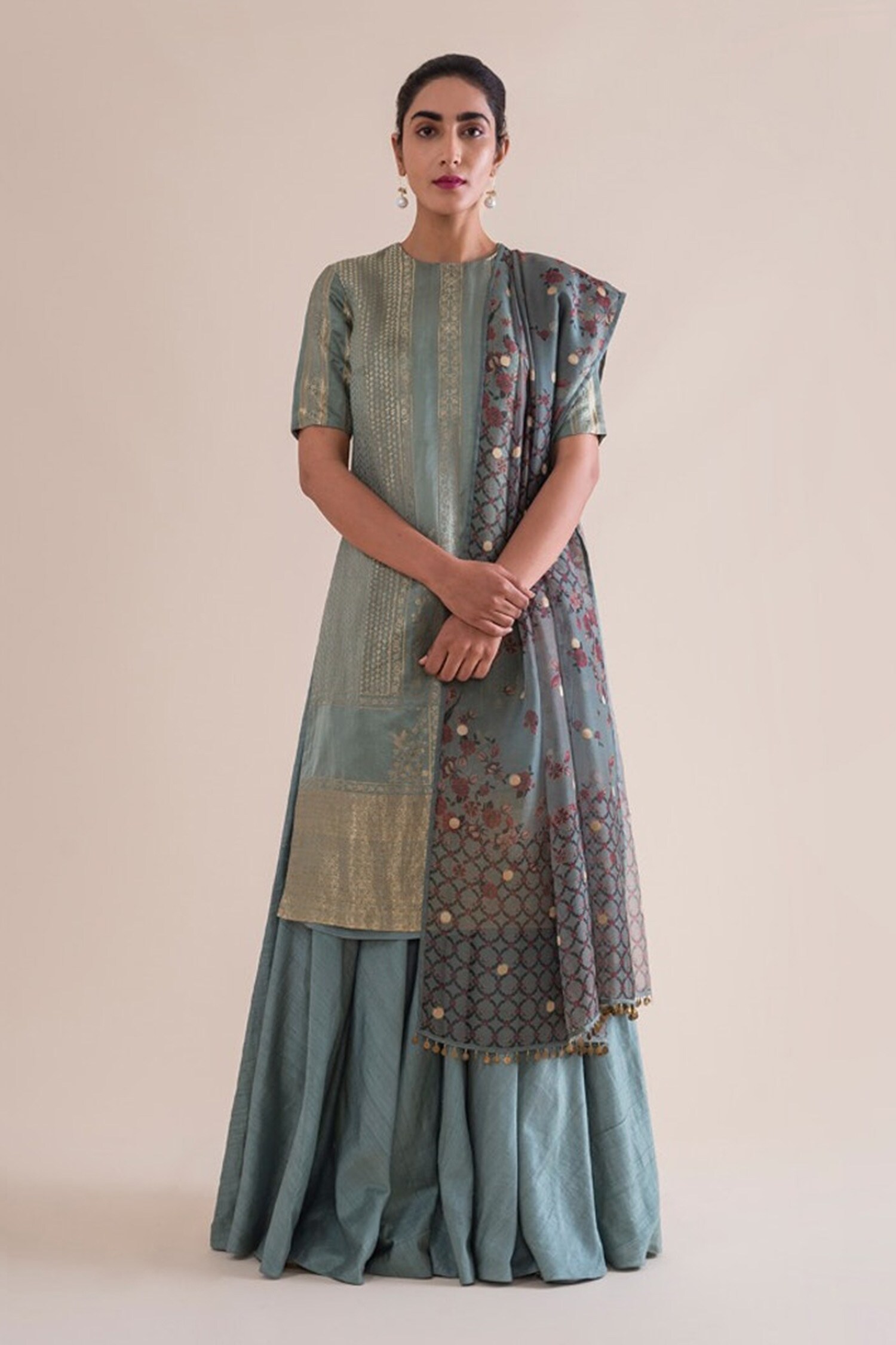 ethnic wear for sister's wedding