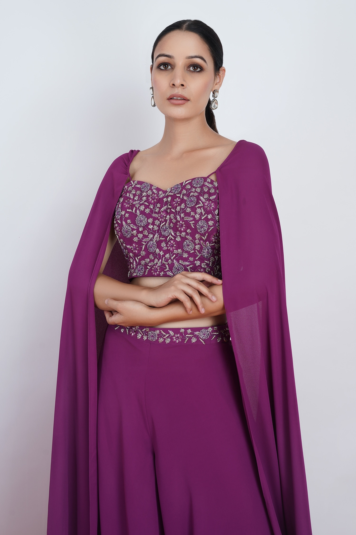 In a lilac intricately designed dress Mushafa outshone all Walima brides.  She sat gracefully, everything aroun… | Walima dress, Bridal dress fashion,  Bridal dresses