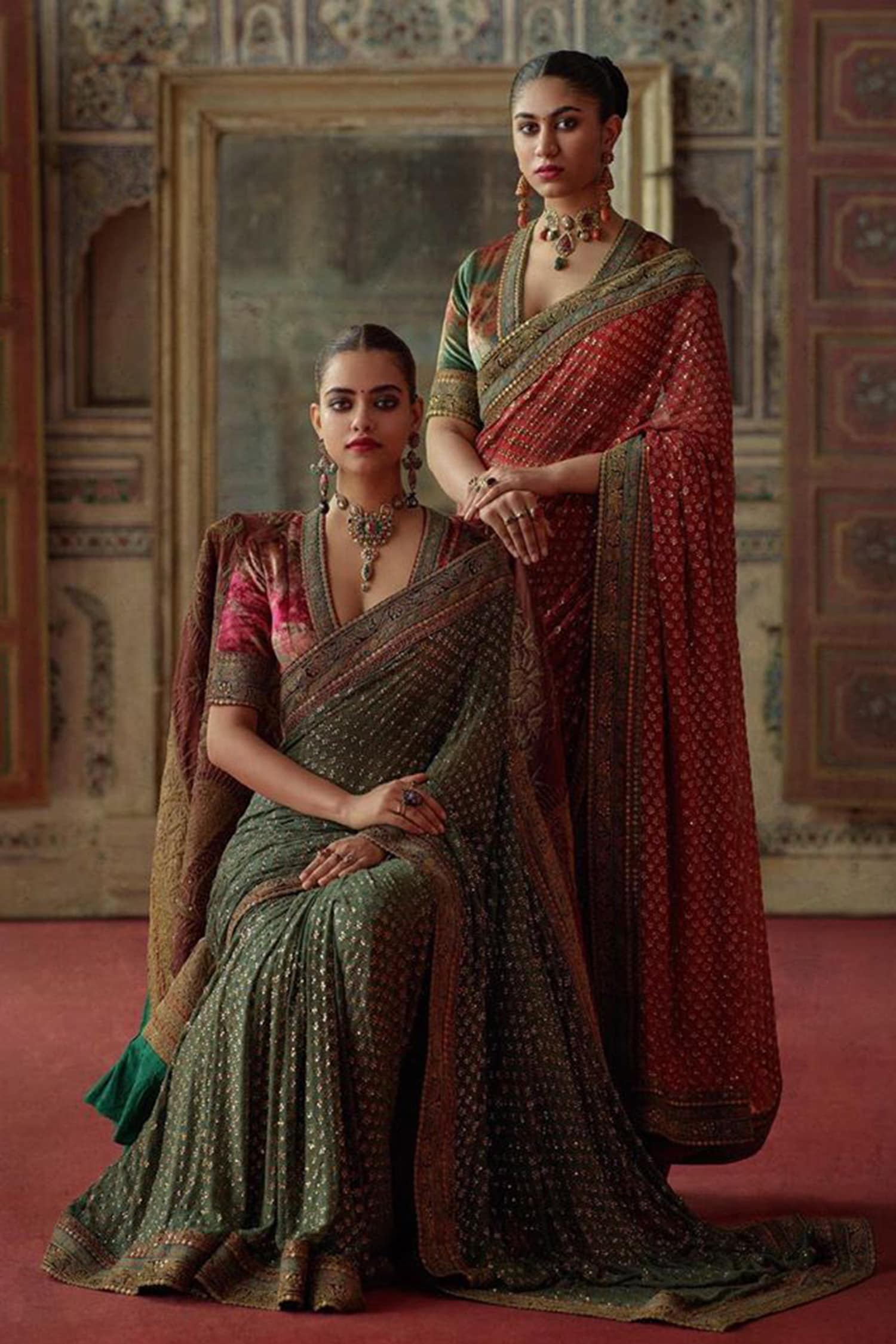 Buy Sabyasachi Embroidered Saree With Unstitched Blouse Fabric Online