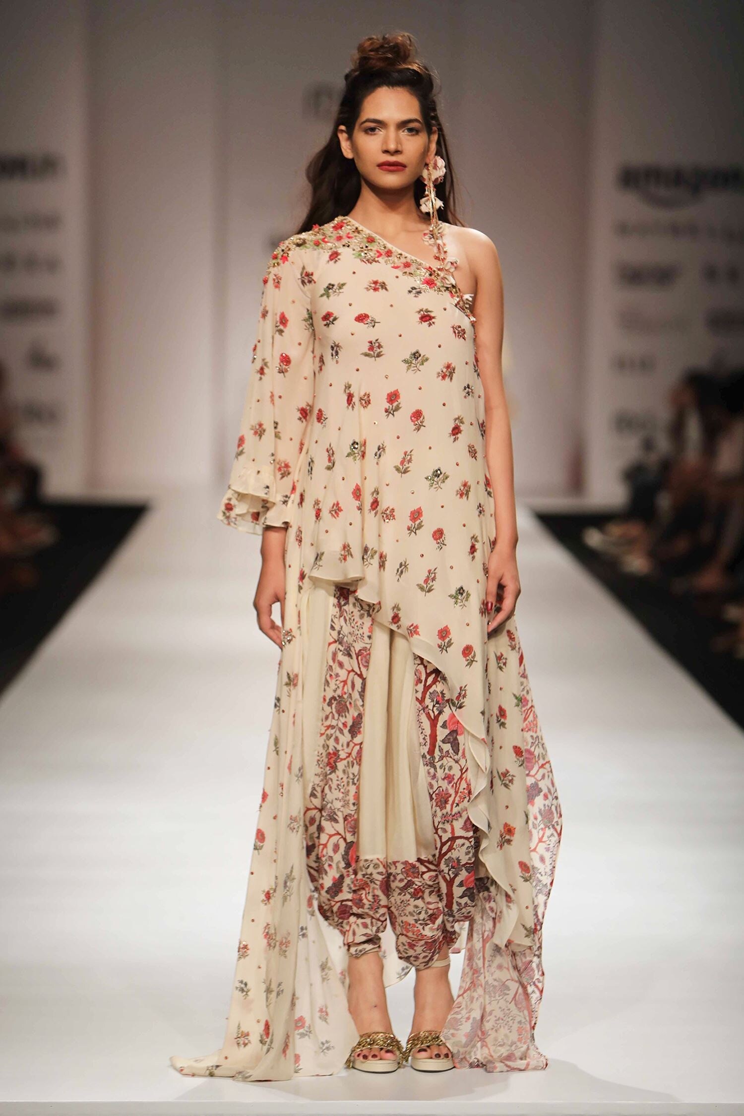 tunic with dhoti pants