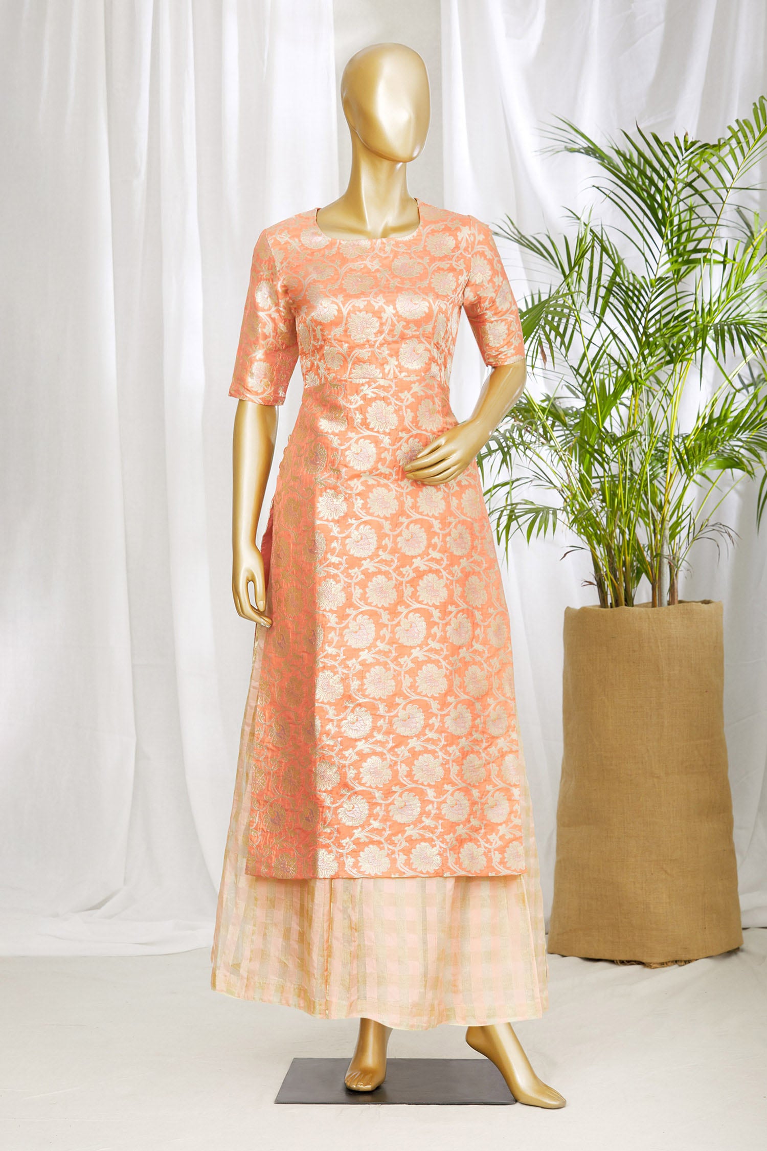 Pinki Sinha Orange Woven Kurta And Pant Set