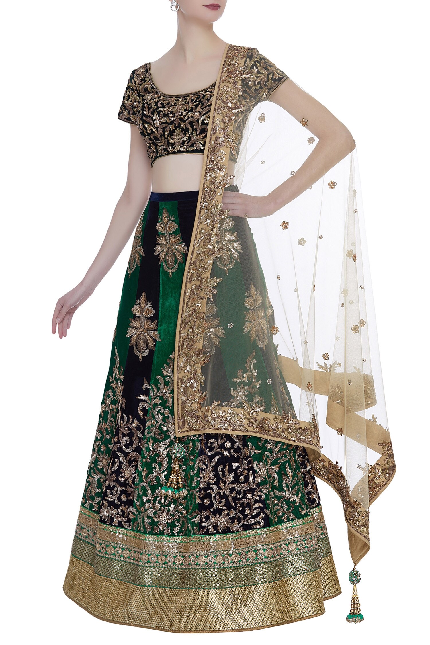 32 kali lehenga