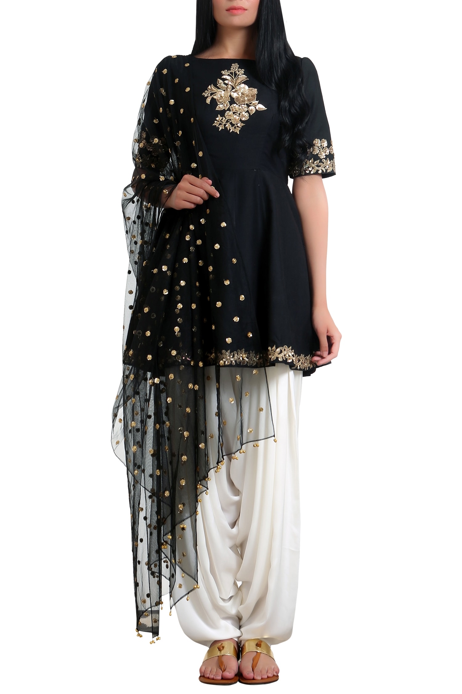Buy Embellished Kurta Dhoti Pant Set by Ranian at Aza Fashions