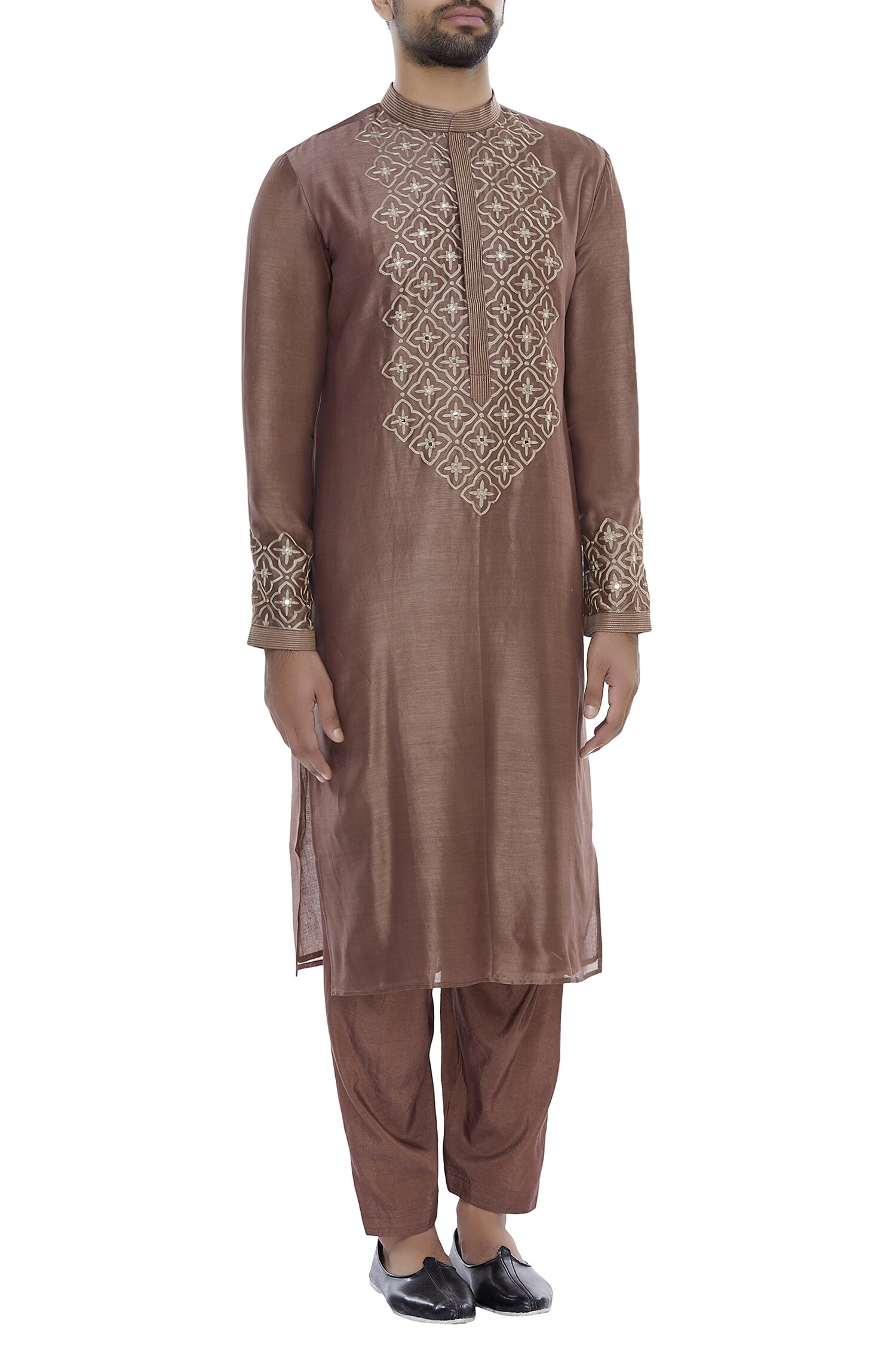 Buy Aari Embroidered Mirror Work Kurta Set by Rar Studio Men at Aza