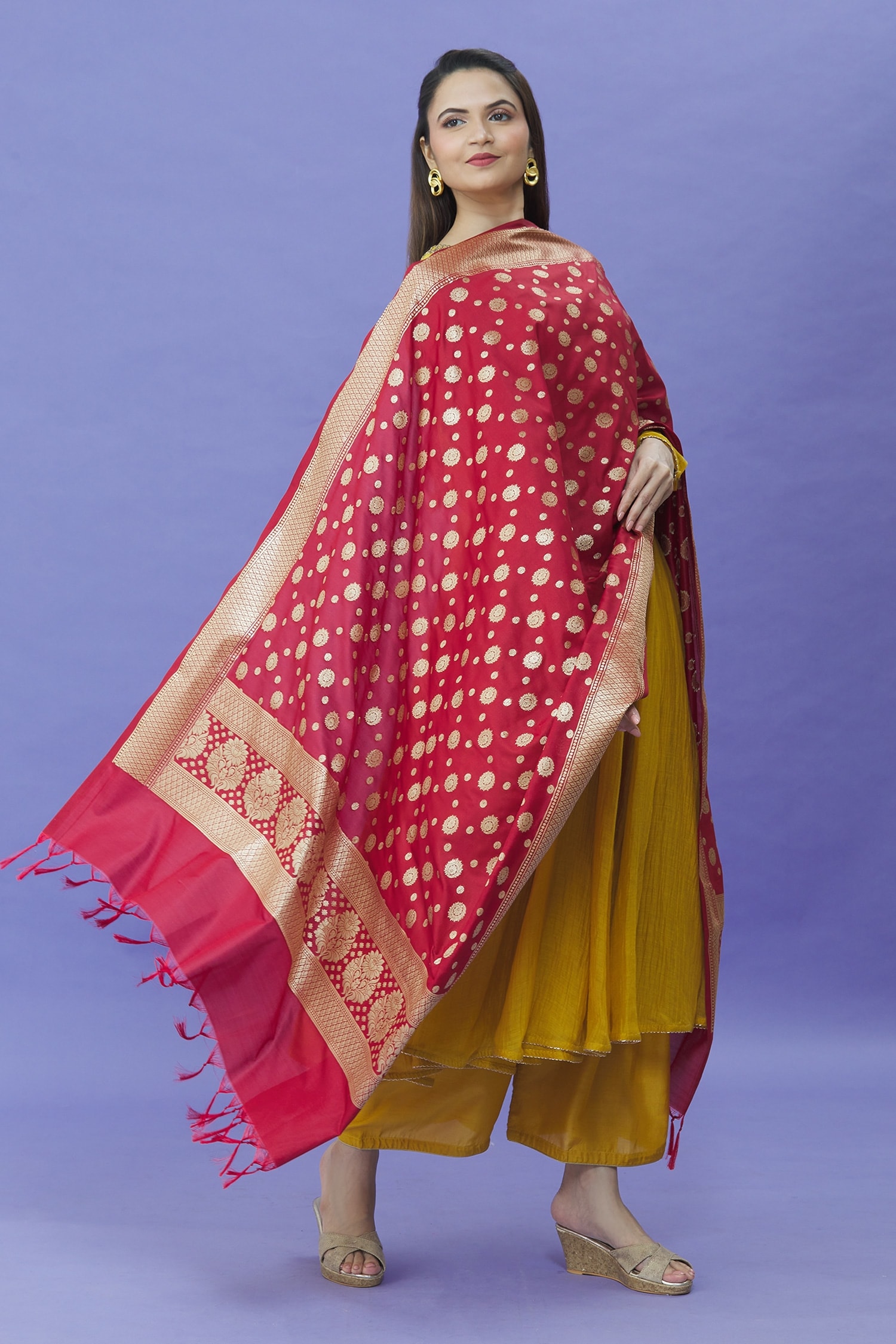 Fringe Hem Floral Pattern Woven Dupatta 