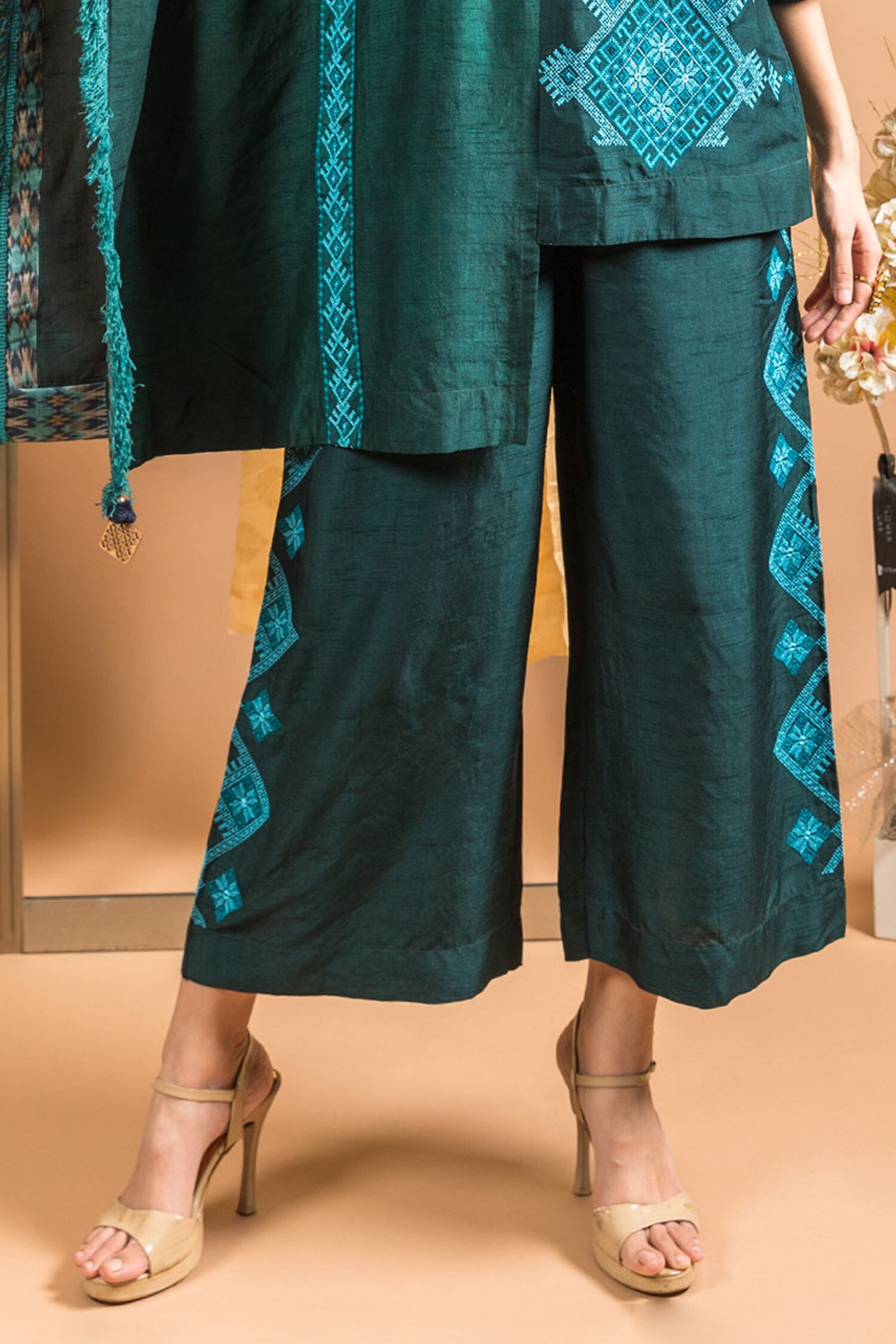 NISHAT LINEN UAE  Printed Embroidered Formal Ladies Trousers Stitched  Summer latest Collection 2023  Nishat Linen UAE