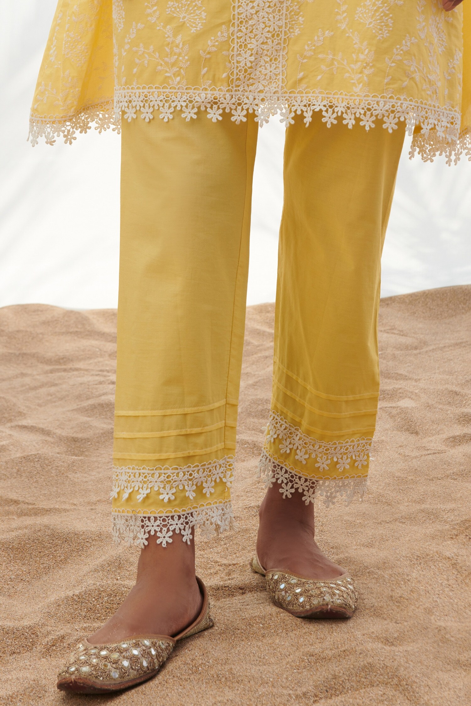 Embroidered Net Party Wear Dress with Jamawar Trouser Price in Pakistan  (M014501) - 2023 Designs, Reviews & Videos