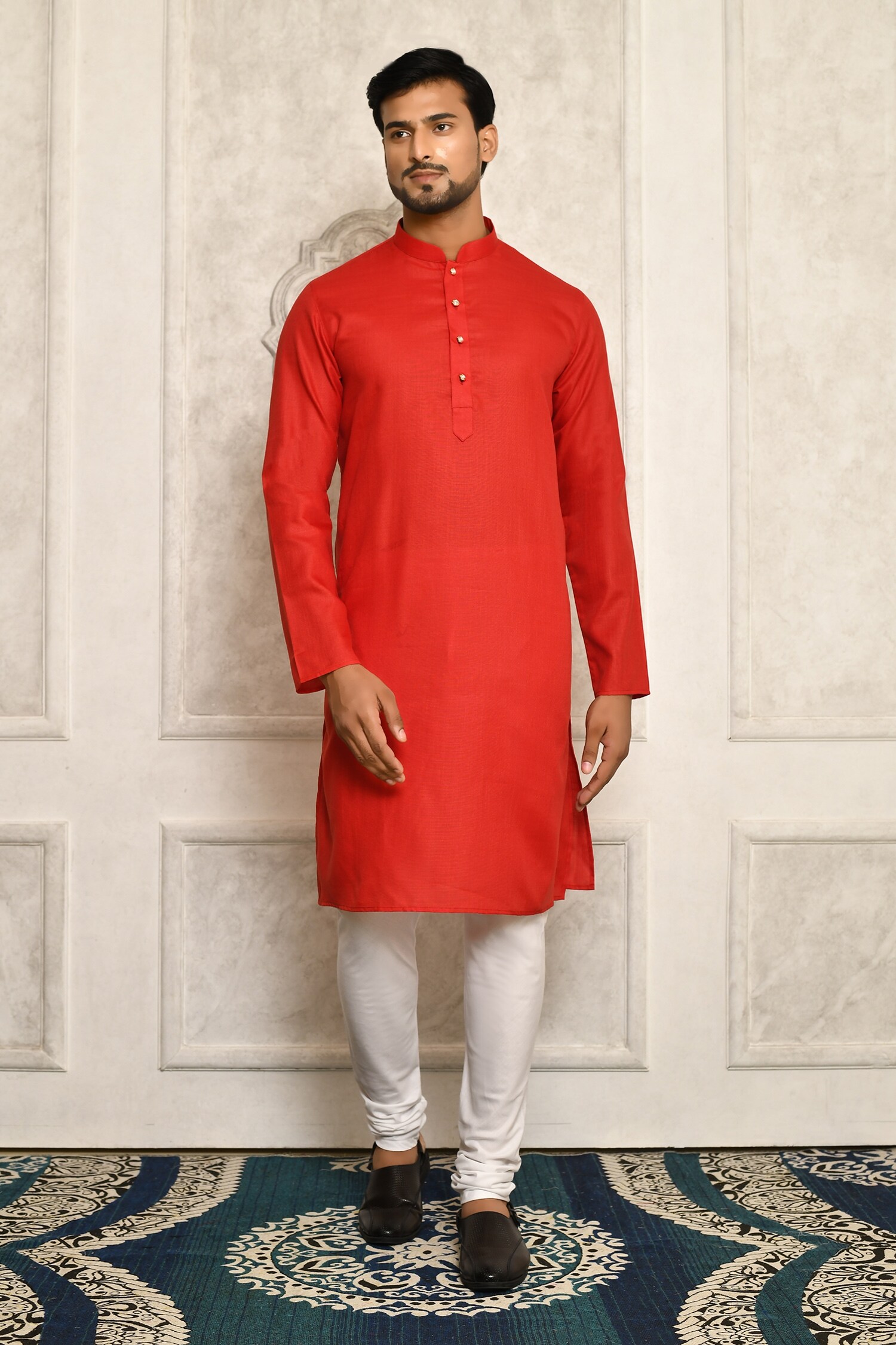 Buy Red Cotton Plain Mandarin Collar Kurta Set For Men by Aryavir