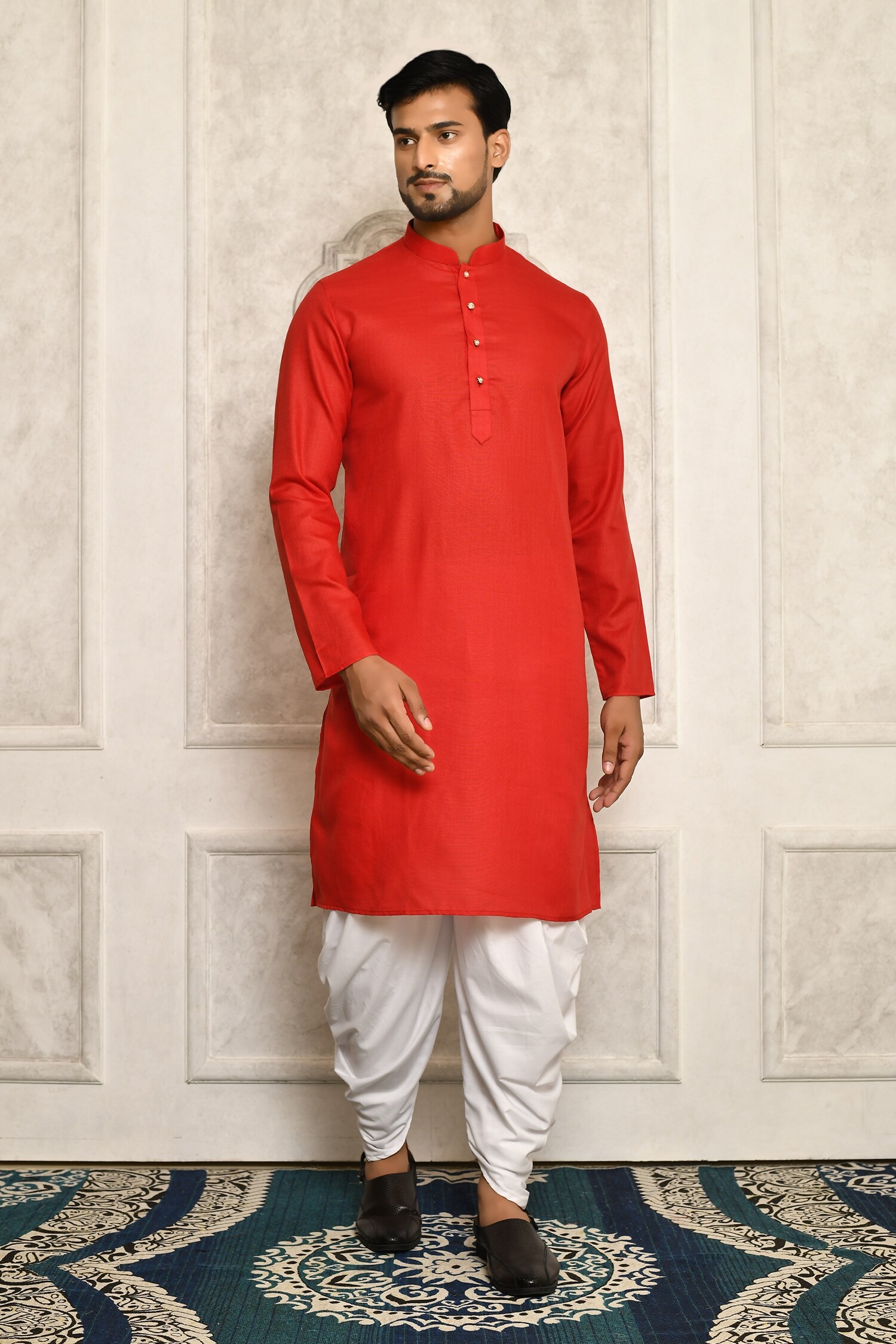 Buy Red Cotton Plain Mandarin Collar Kurta Set For Men by Aryavir