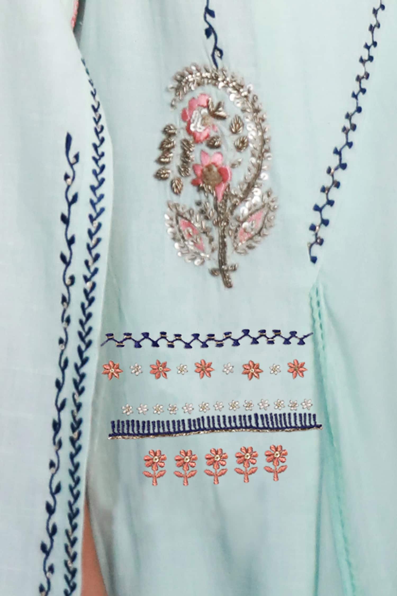 Buy Anju Modi Blue Handwoven Cotton Embroidered Kurta Online | Aza Fashions