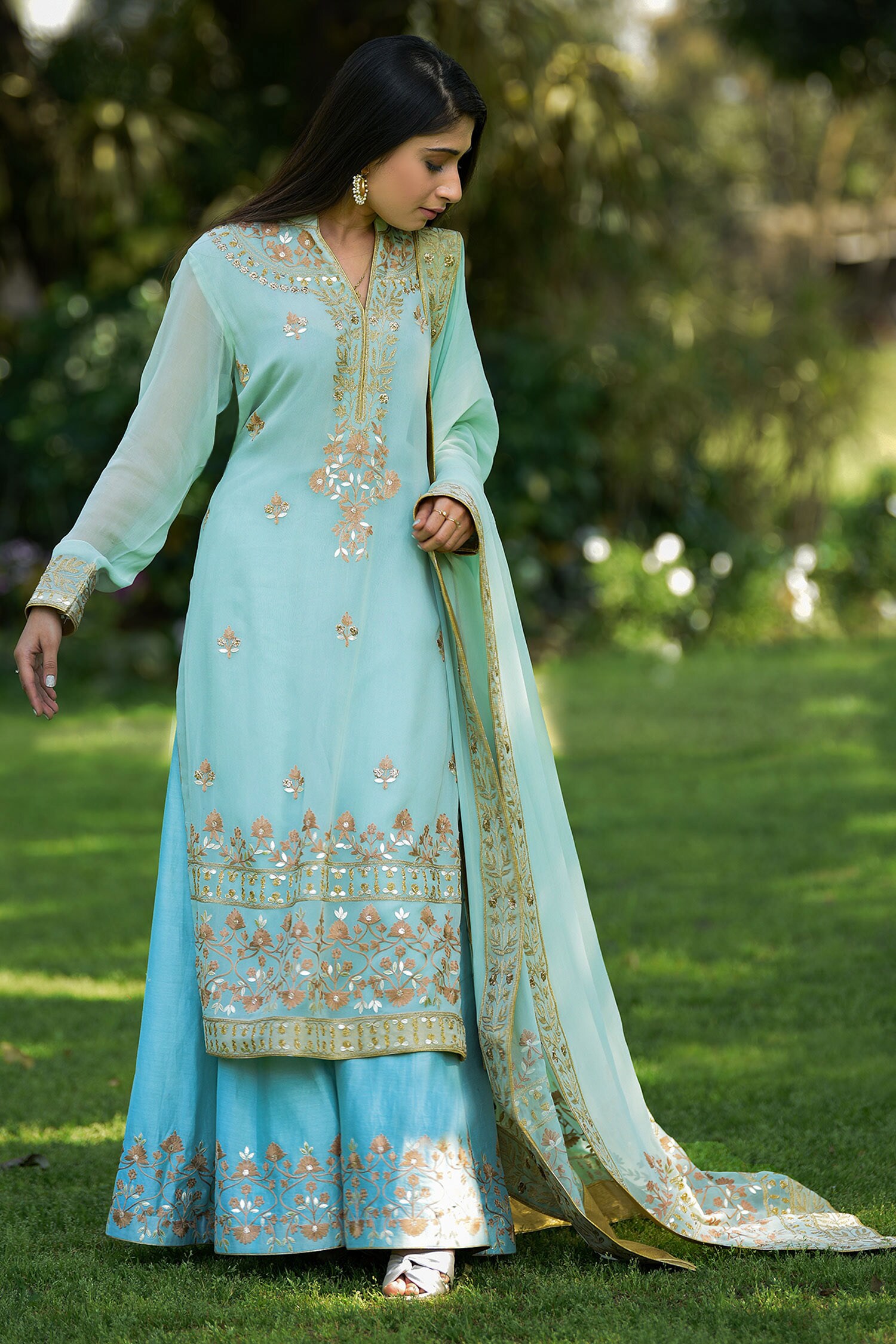 Buy Blue Mandarin Collar Embroidered Kurta Set For Women by