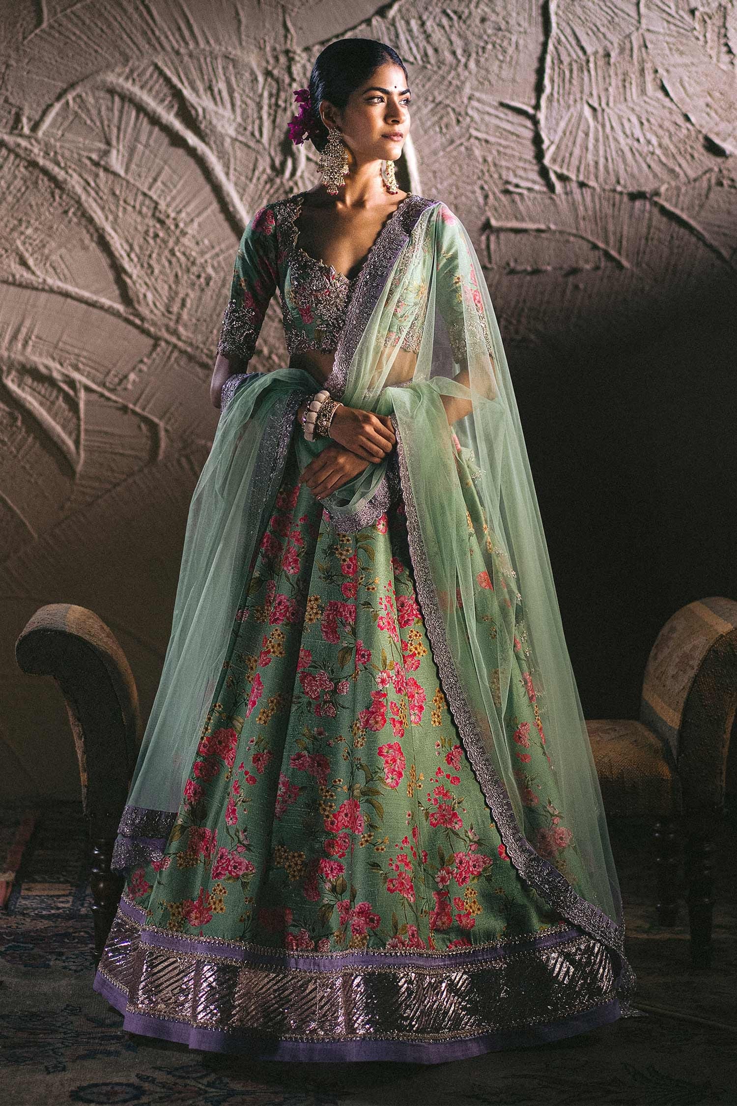 Is it possible to get a designer exclusive bridal lehnga (like Manish  Malhotra) within 20k in Kolkata? - Quora