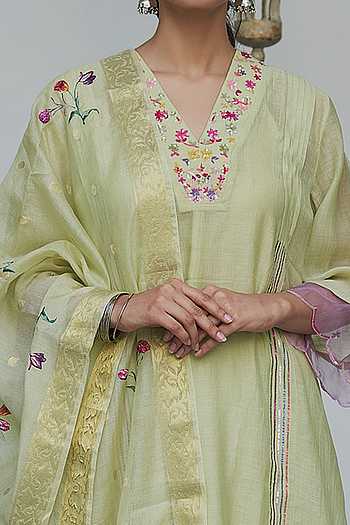 Green Chanderi Kurta Cotton pant set With Chiffon leheriya Dupatta