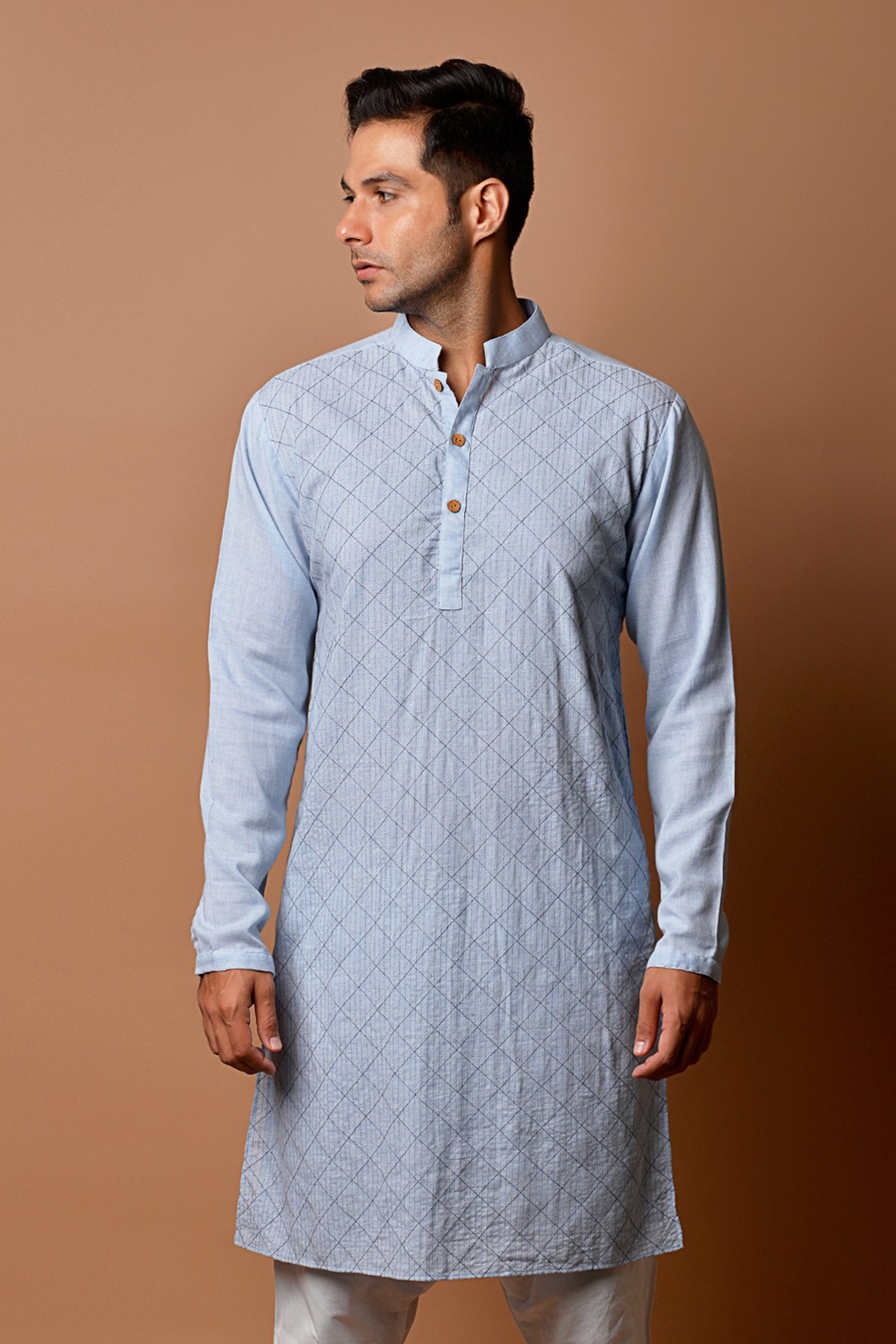 Buy Anurav Blue Chambrey Textured Kurta Online | Aza Fashions