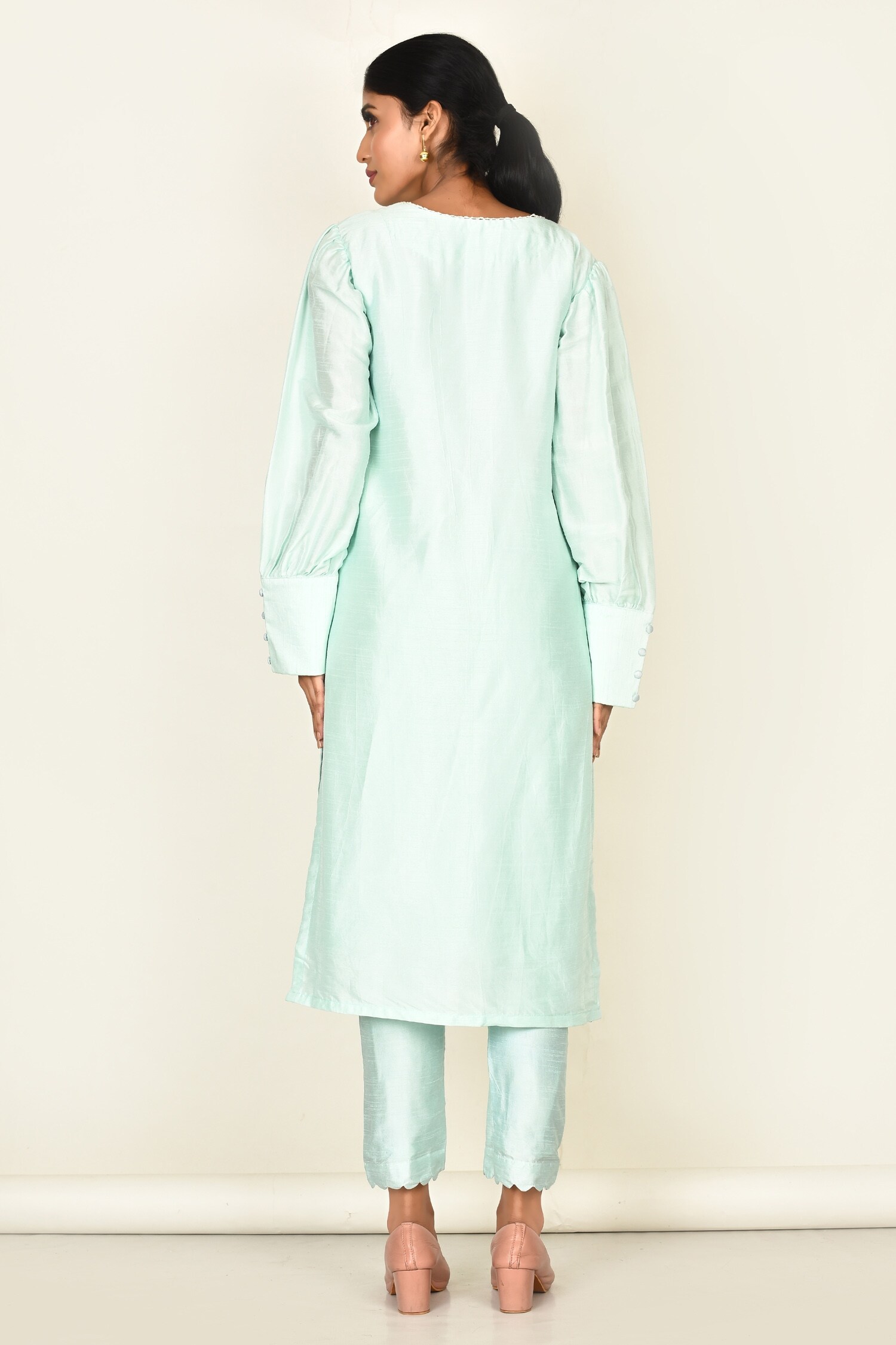 Buy Khwaab by Sanjana Lakhani Blue Bamber Silk Puffed Sleeve Kurta And Pant Set Online Aza