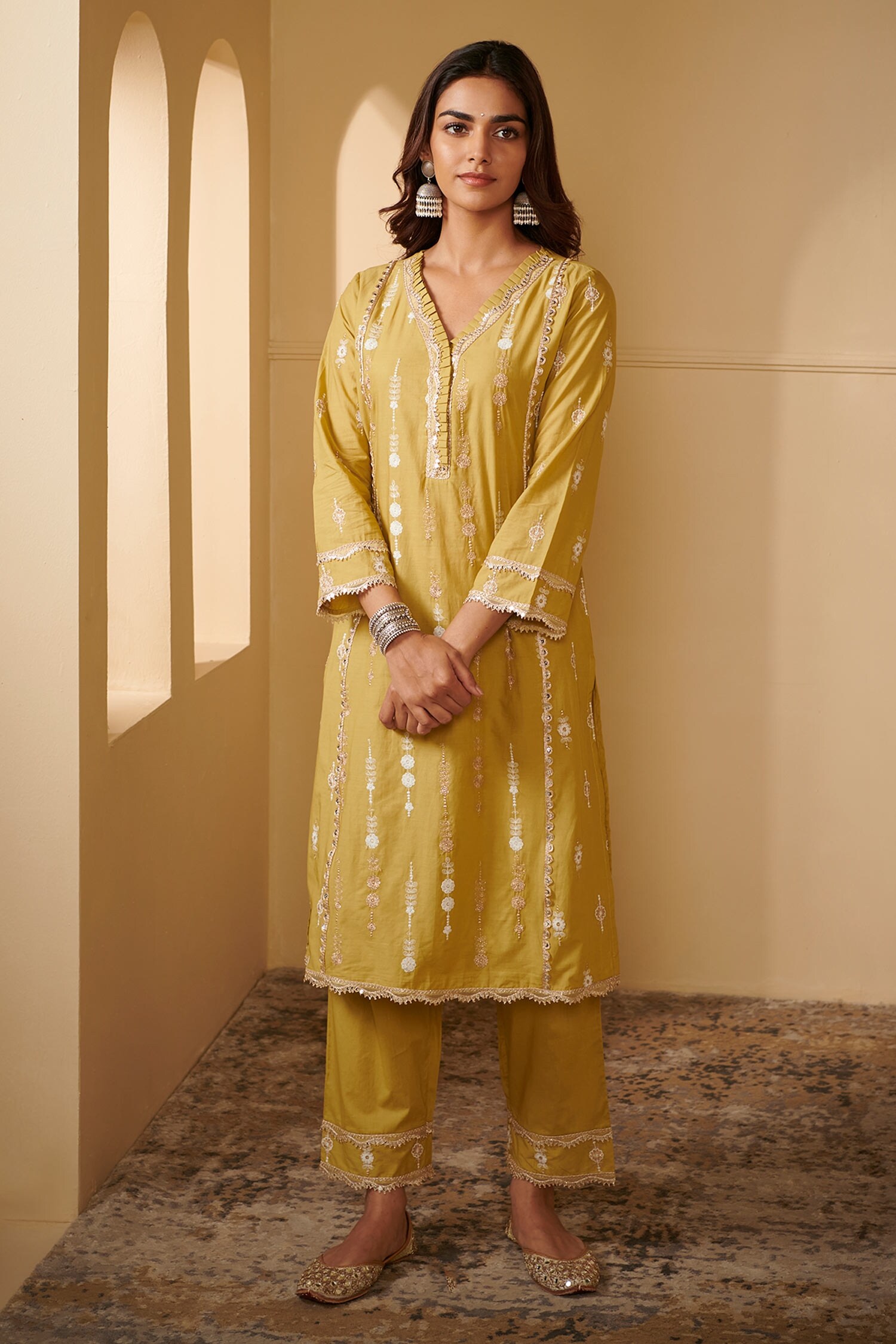 Buy Green 100 Pure Mulmul Embroidered Lace V Neck Beki Kurta And Pant