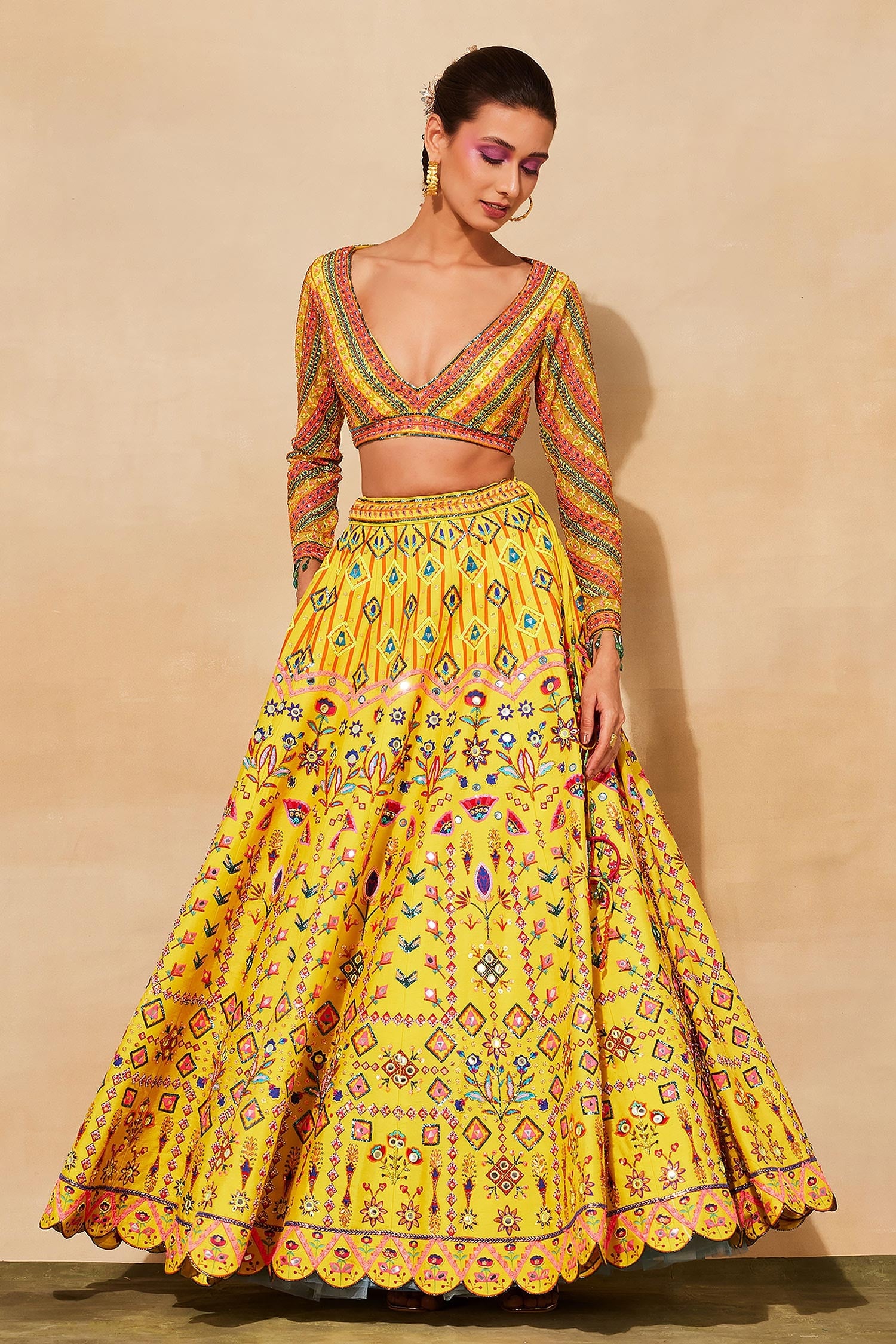 Beautiful Yellow Bridal Lehengas For That Eye-Catchy Bridal Look