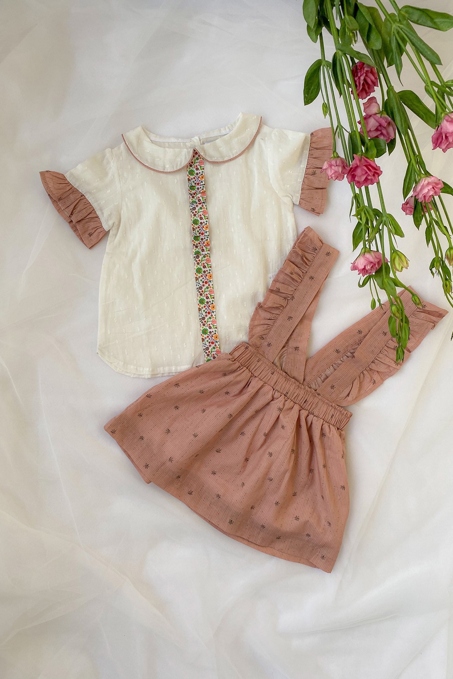 How To Sew a Pinafore Dress (+ detachable bib!) — Gwenstella Made