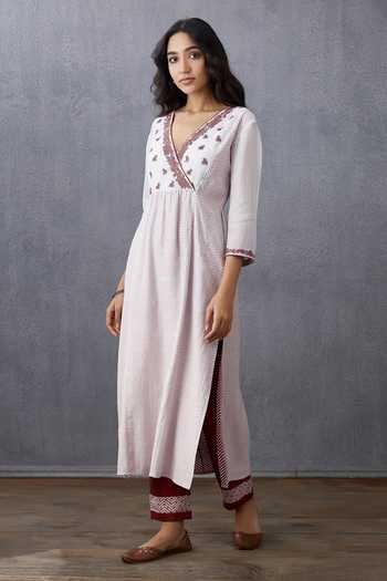Buy Torani Red Handwoven Chanderi Pants Online | Aza Fashions