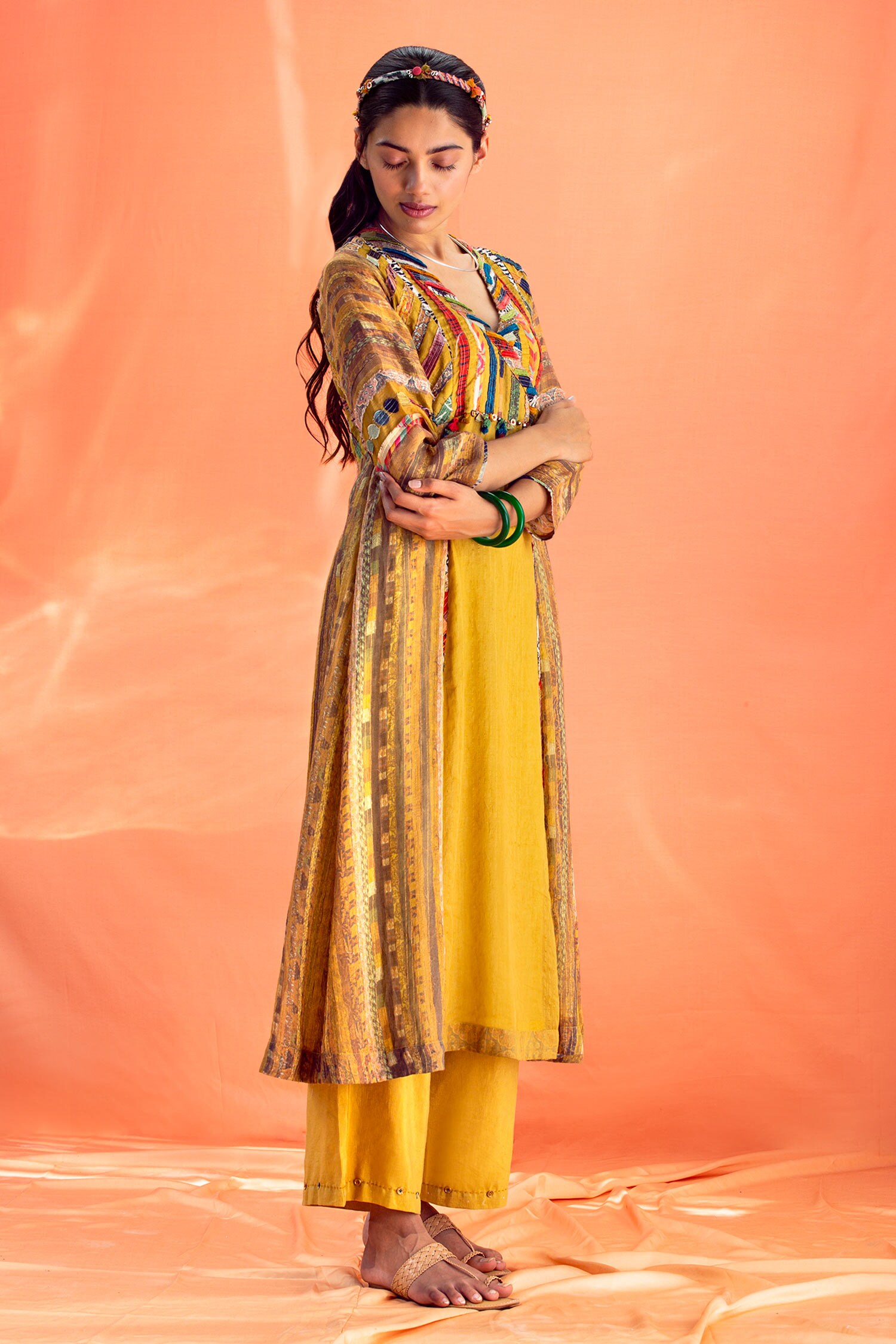 Buy Linen Kurta & Pant Set by Saundh at Aza Fashions