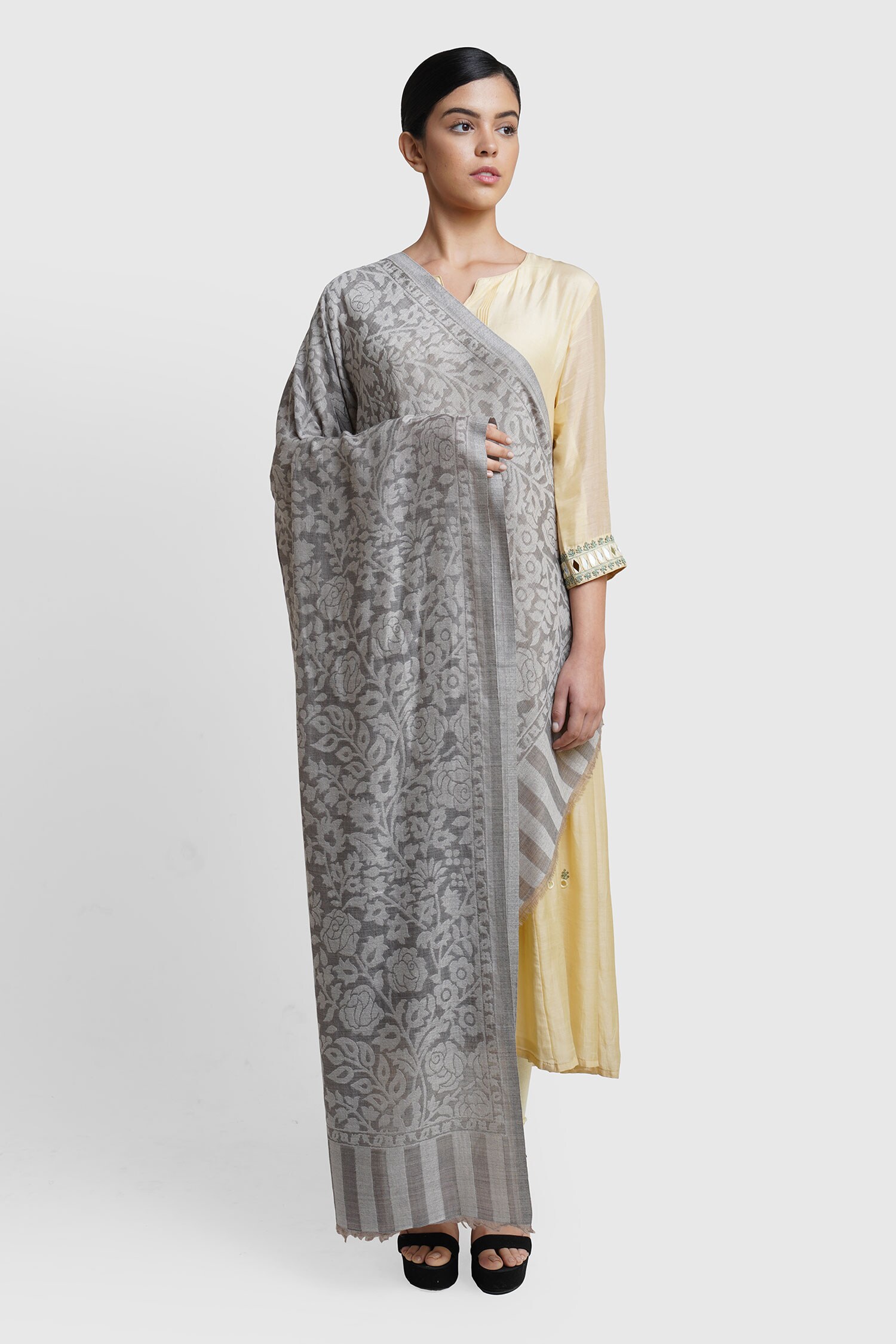 dusala shawl